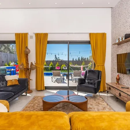 Caykoy Village 2 Bedroom - Private Pool And Garden *