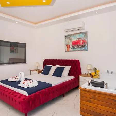 Caykoy Village 2 Bedroom - Private Pool And Garden